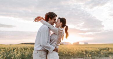 Love is in the Air: Valentines Discounts